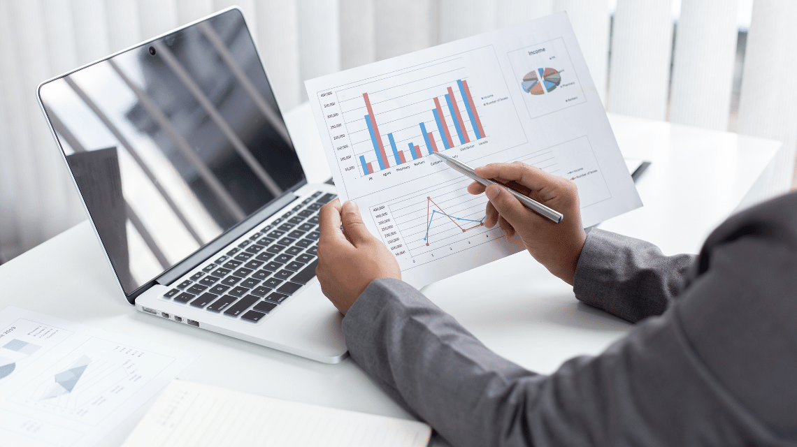The ROI of Business Finance Consulting: How It Pays Off in the Long Run